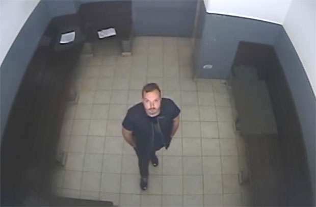 РЕКАО ДА 50 САТИ НИЈЕ ДОБИЈАО ХРАНУ И ВОДУ: Стефановић пустио снимак о поступању према Савићу у полицији (ВИДЕО)