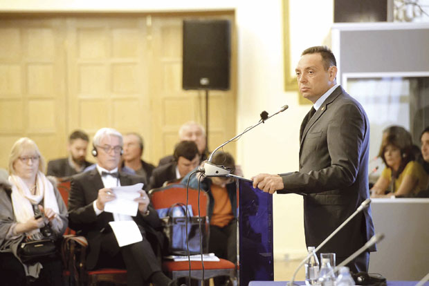 КОНФЕРЕНЦИЈА ПОСВЕЋЕНА ОБЕЛЕЖАВАЊУ 20 ГОДИНА ОД НАТО АГРЕСИЈЕ: Србија никада неће ући у НАТО