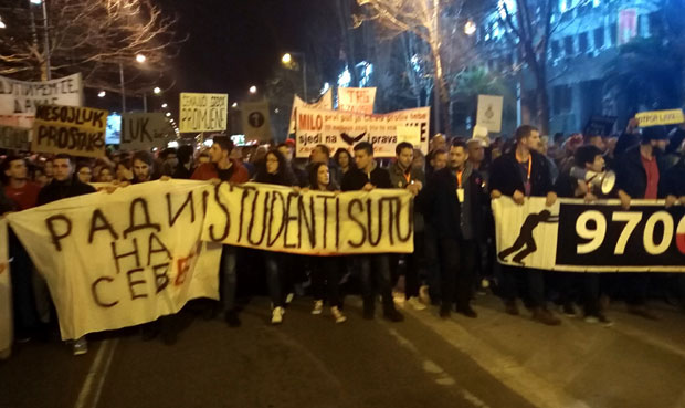 ОДРЖАН ШЕСТИ ГРАЂАНСКИ ПРОТЕСТ ОДУПРИ СЕ - 97 000: Празни фрижидери и џепови су разлог за наш бунт