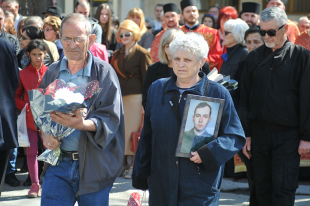 У КРАЉЕВУ ОБЕЛЕЖЕНА ДВАДЕСЕТА ГОДИШЊИЦА НАТО АГРЕСИЈЕ: Ожиљци не бледе (ФОТО)