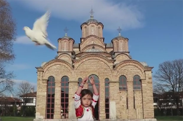 Срби из Грачанице: Нашу српску земљу нећемo напустити никада (ВИДЕО)