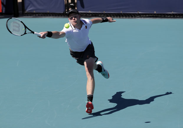 ЕДМУНД БОЉИ ОД РАОНИЋА: Канађанин ни до брејк лопте