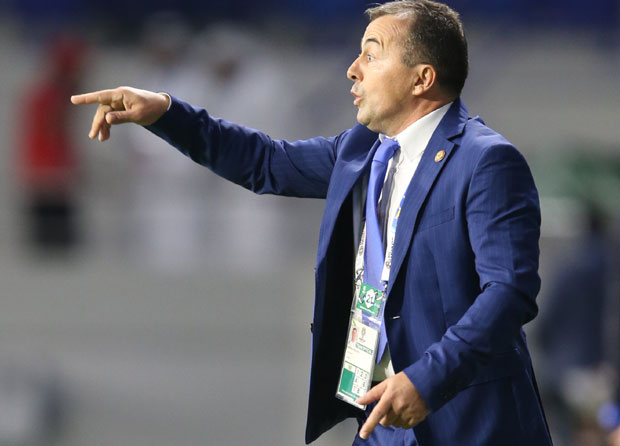 АЛБАНЦИ ЗОВУ: Радуловић први пик!