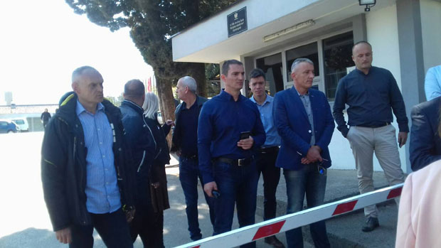 Полицијска академија ЦГ: Професори траже смену директора 