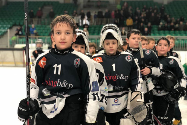 Млади хокејаши Партизана освојили Карпатску јуниорску лигу