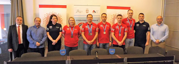 Медаље са три фронта