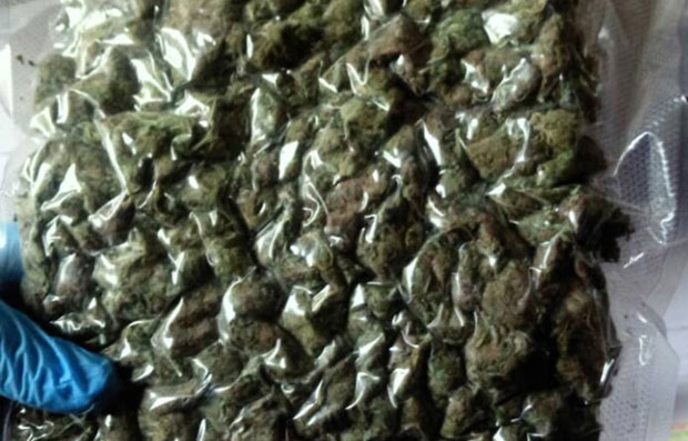 ХАПШЕЊЕ У ВРЊАЧКОЈ БАЊИ: Аустријанац диловао „траву“