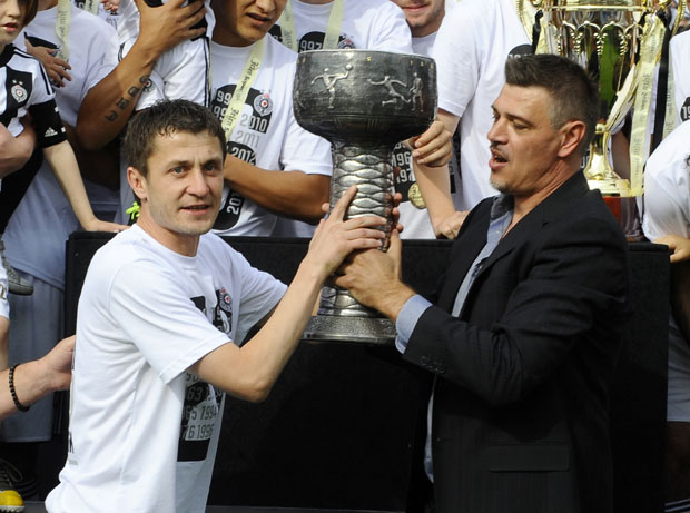 Милошевић близу клупе Партизана