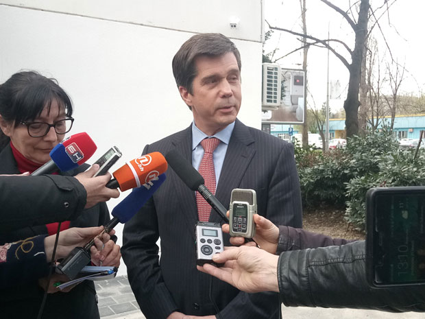 Амбасадор САД у БиХ: Радујем се сусрету са Додиком