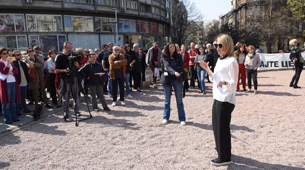 ГО СТАРИ ГРАД УЗ ЖИТЕЉЕ ТОПЛИЧИНОГ ВЕНЦА: Мини-референдум о пешачкој зони