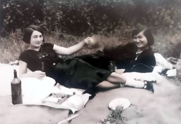 ЧИЈЕ СУ САРАЈЕВСКЕ УСПОМЕНЕ? Потрага за власником старинског албума 