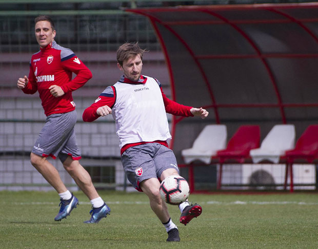 У ЗВЕЗДИ ИСКОРИСТИЛИ ПАУЗУ ЗА ОПОРАВАК ПОВРЕЂЕНИХ: Марин тренира, али прескаче Мачву