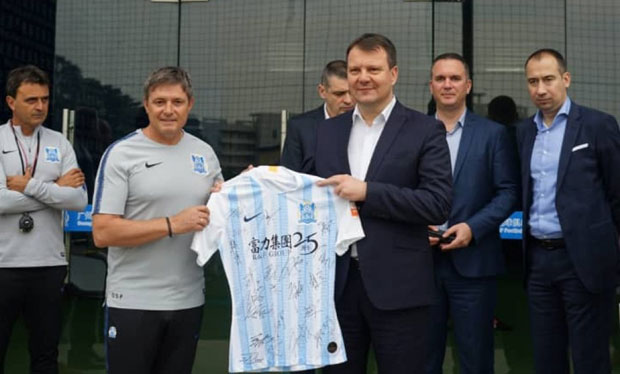 ДЕЛЕГАЦИЈА ВОЈВОДИНЕ У КИНЕСКОМ ГВАНДОНГУ: Пикси тренирао за госте