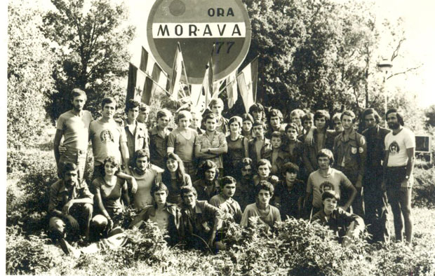 Млади спремни на рад, али не желе под шатор