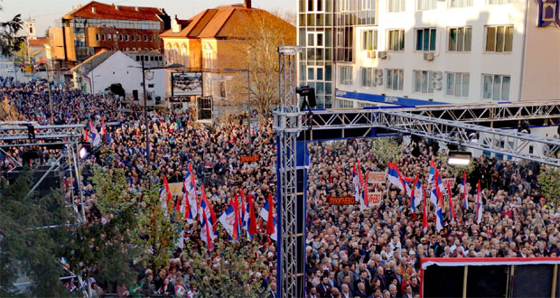 ВУЧИЋ У ЗРЕЊАНИНУ ПРЕД 5.000 ГРАЂАНА: За непуну годину почиње изградња аутопута (ФОТО)