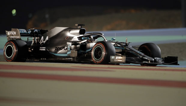 ФОРМУЛА 1: Хамилтон победио у трци у Бахреину