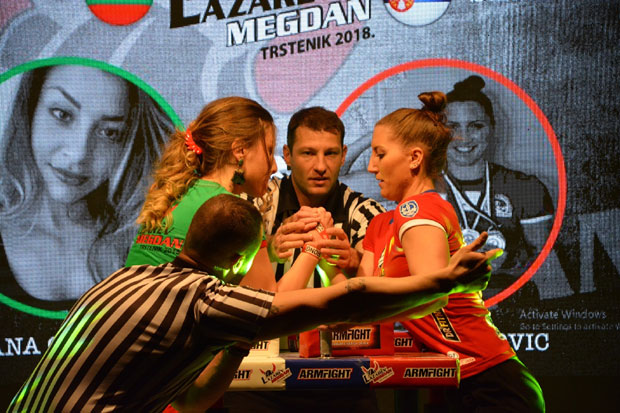 ПРВЕНСТВО У ОБАРАЊУ РУКЕ: Више од 300 такмичара, међу њима 30 жена!