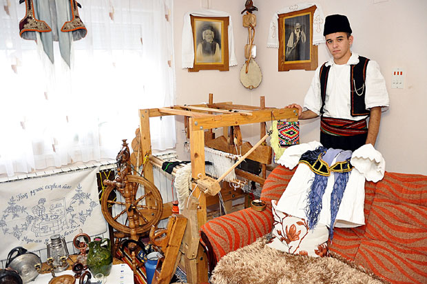 МУШКО, А ТКА ЋИЛИМЕ: Необичан хоби Стефана Вулића из Бијељине