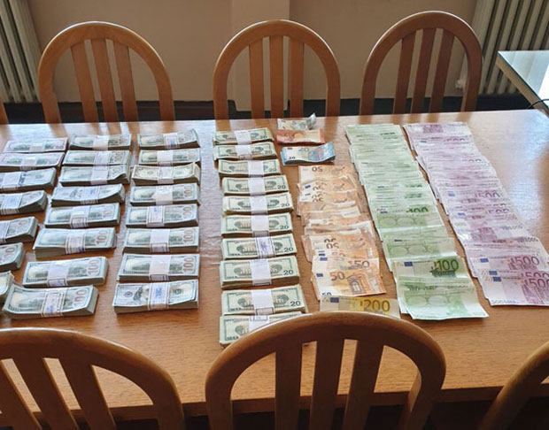 РАСВЕТЉЕНА ПРОВАЛА У КУЋУ У ГРАДИШЦИ: Рођаки из подрума украо 800.000 КМ