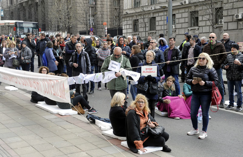 Банке спремне  да попусте око  швајцараца? 