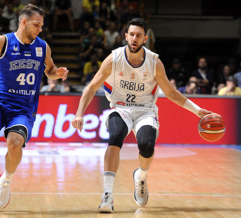 ПОСЛЕ РЕАЛА ЗАИНТЕРЕСОВАНА И БАРСЕЛОНА: И Пешић би Мицића