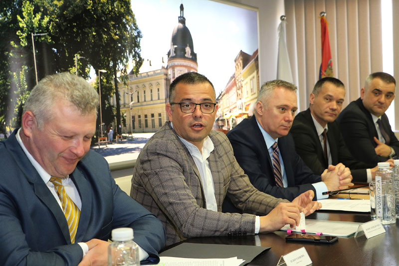 Договорено спровођење пројекта аутоматске противградне заштите Републике Српске и Србије