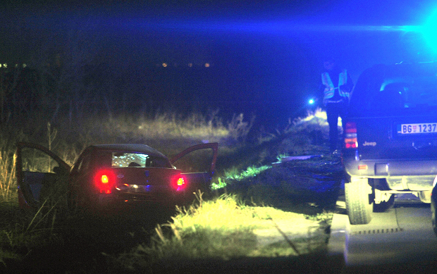 ТЕЖАК УДЕС НА ПУПИНОВОМ МОСТУ: Погинуо возач дачије, жена тешко повређена (ФОТО/ВИДЕО)