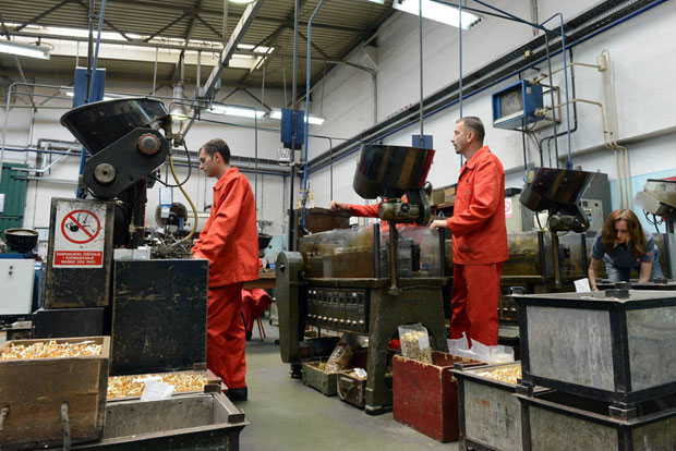 ОДБРАМБЕНА ИНДУСТРИЈА СРБИЈЕ: Војне фабрике у једној кући