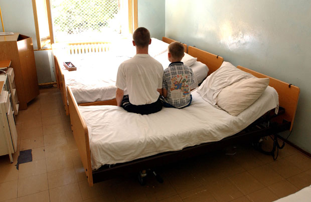 ХУМАНОСТ НА ДЕЛУ: Преводилачко срце помаже болесним малишанима да се лече у иностранству
