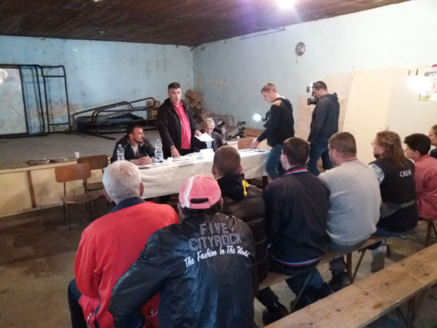 САВЕТ МЗ УМЕСТО АНКЕТАРА: У Јеленчи незадовољни припремама за референдум 