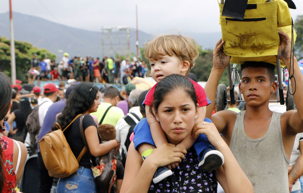 Мадуро скупља добровољце