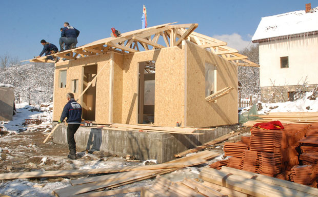 Срушена афера Земљотрес