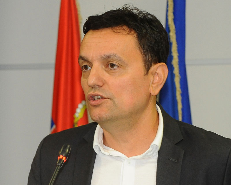 САСТАНАК ГЕНЕРАЛНИХ СЕКРЕТАРА ЧЕТИРИ БАЛКАНСКЕ ЗЕМЉЕ: Кандидатура на столу