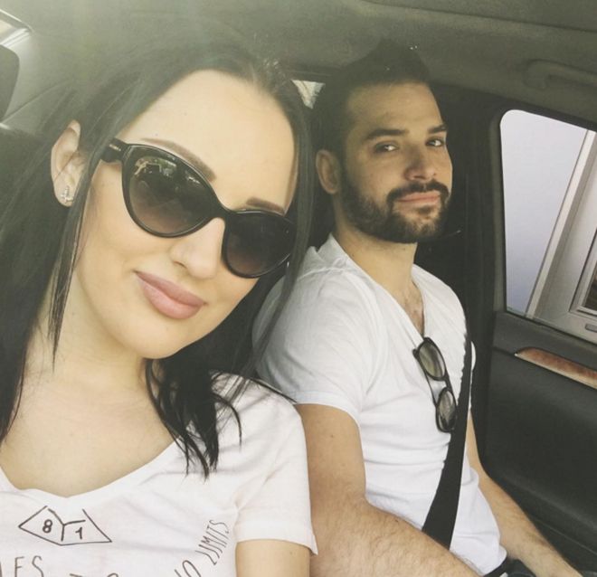 ЖИВОЈИНОВИЋИ НОЋИМА НЕ СПАВАЈУ ЗБОГ БЕБЕ, МОРАЛИ СУ ДА ГА ВОДЕ КОД ДОКТОРА: Филип и Александра се забринули за сина, она плаче све време