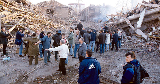 Бомбе убијале редом Србе, Албанце и Турке