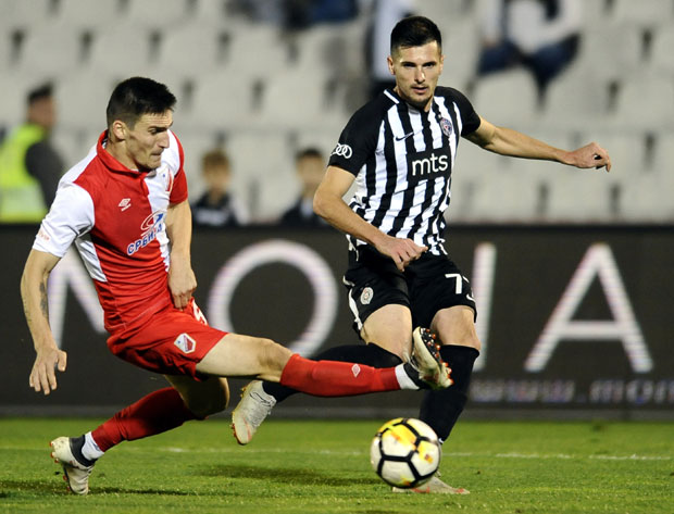 ДЕРБИ БЕЗ КАЛКУЛАЦИЈА: Крај првог дела Суперлиге, Војводина и Партизан играју меч од великог значаја