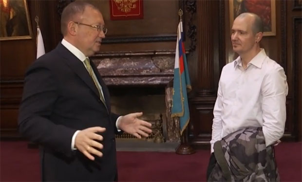 Отровани Британац у Ејмсберију тражи састанак са Путином