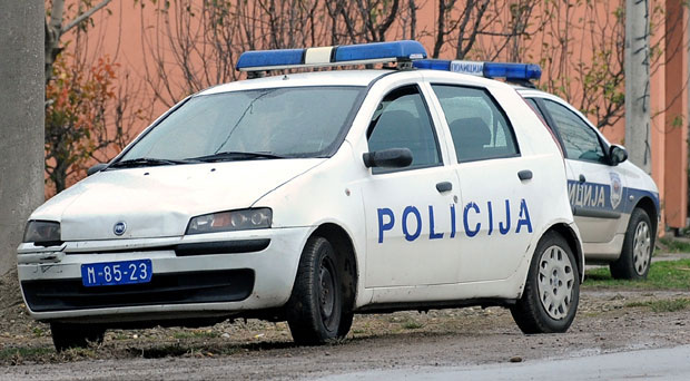 РАСПРАВА СЕ ЗАВРШИЛА ТРАГИЧНО: После свађе стриц усмртио братанца