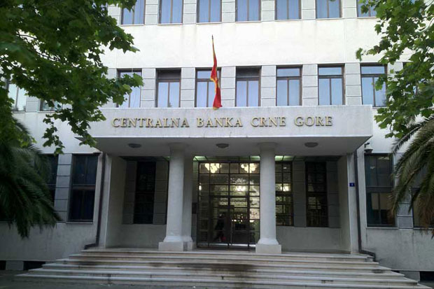 Економски аналитичар: Монетарна снага је у сламарици