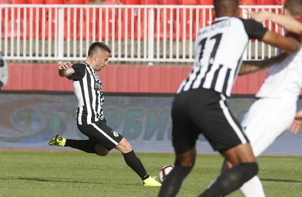 КРАЈ: Војводина-Партизан 3:2