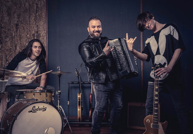 КАО СВЕТСКЕ ЗВЕЗДЕ: Борко Радивојевић снима у студију Лејди Гаге (ФОТО)