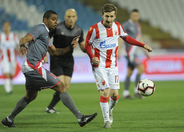 ГОЛ КАРИЈЕРЕ: Марин прелепим лобом у мечу против Пролетера подигао цео стадион на ноге