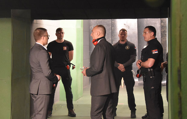 Стефановић обишао Јединицу за обезбеђење одређених личности и објеката (ФОТО)