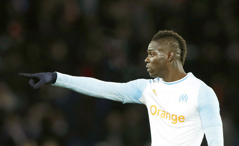 БАЛОТЕЛИ УДАРИО ПРОТИВНИКА: Прети му осам мечева суспензије!