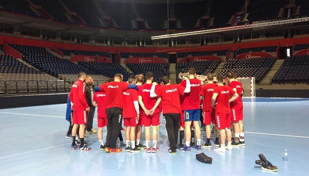 СРПСКИ РУКОМЕТАШИ ЗОВУ ПУБЛИКУ: Уз вас смо јачи!