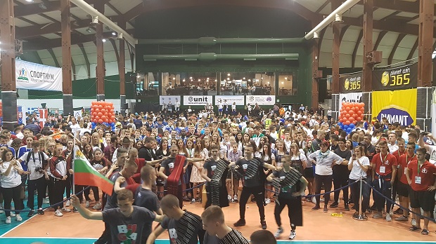 СП ЗА СРЕДЊОШКОЛЦЕ: Одржано Вече нација