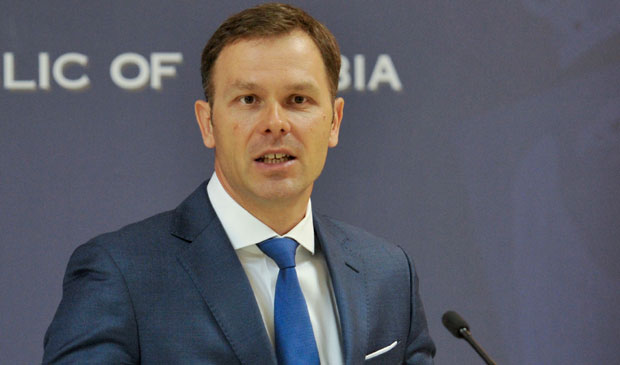 Шпијунка: Мали трчи с децом