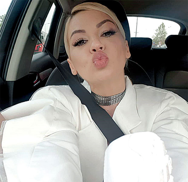 Ната ради и ужива