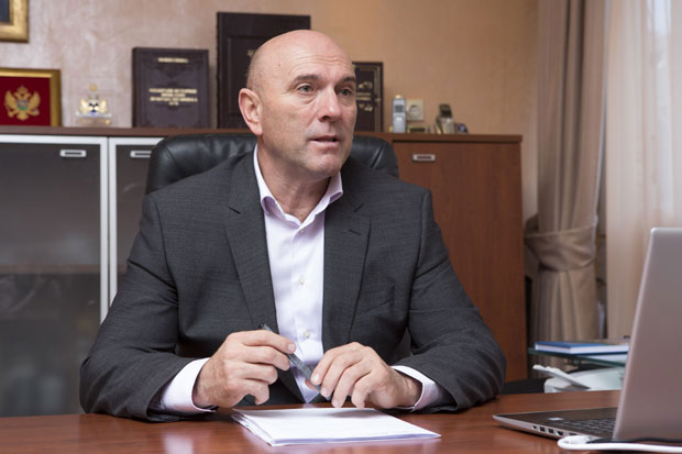 Председник Општине Будва помогао деци са аутизмом