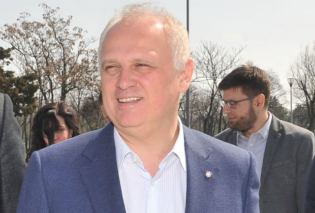 Весић: Скуп 13. априла покушај да се Србија врати у прошлост
